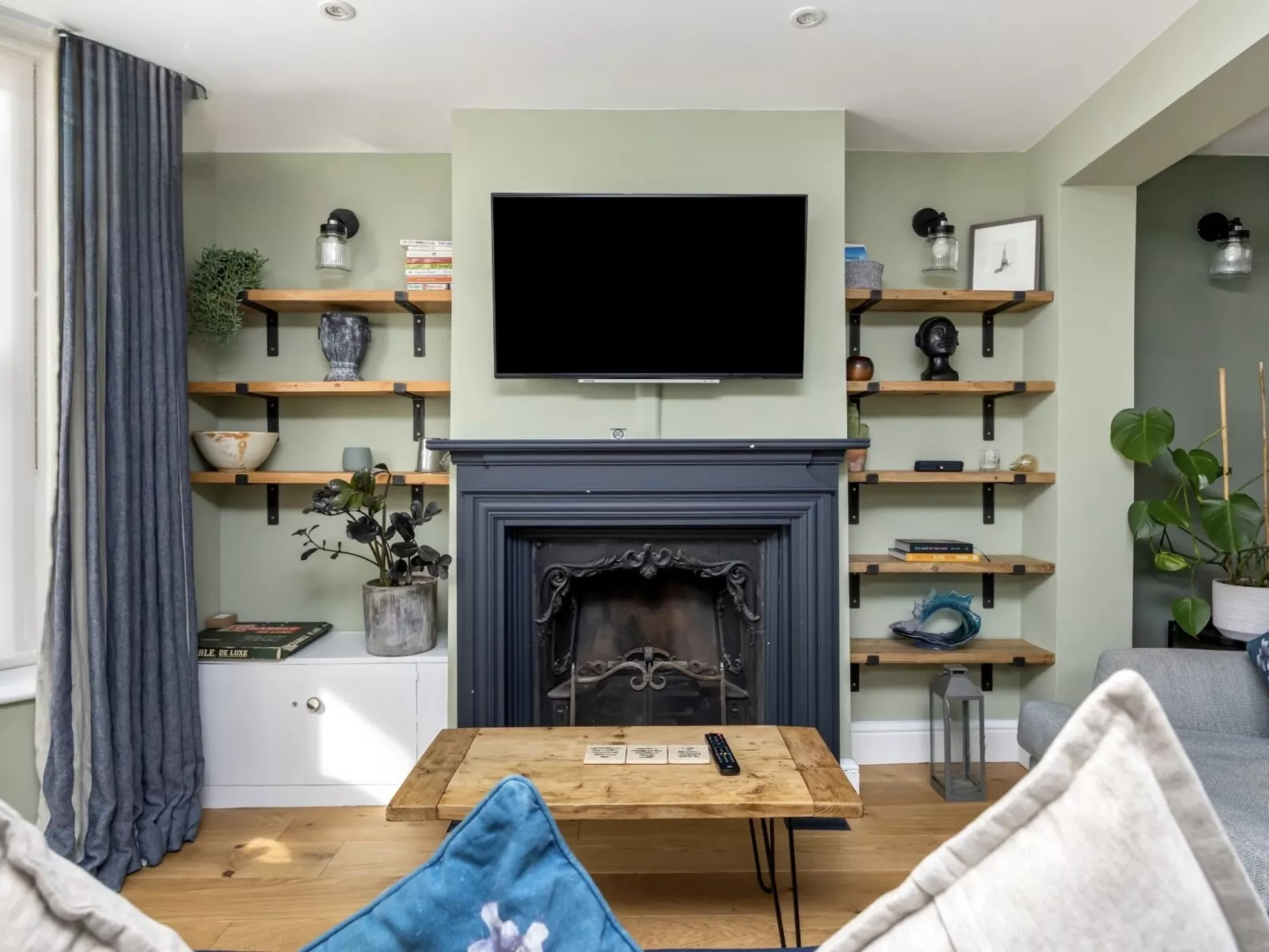 Brighton House-Binnen