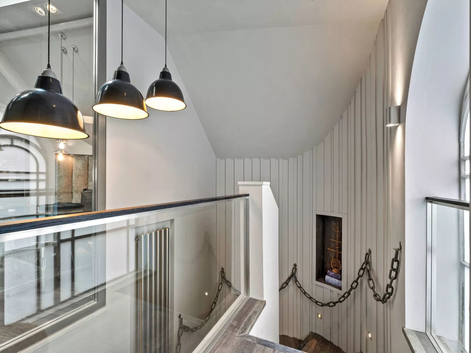 The Old Library-Binnen