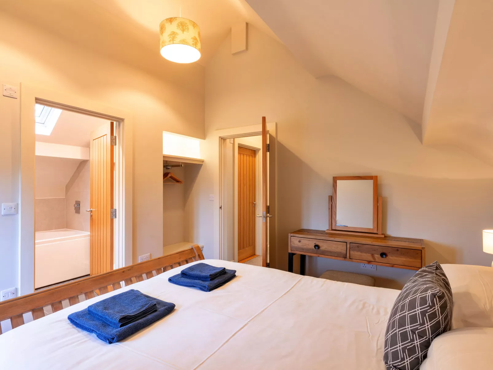 Acorn Cottage-Binnen