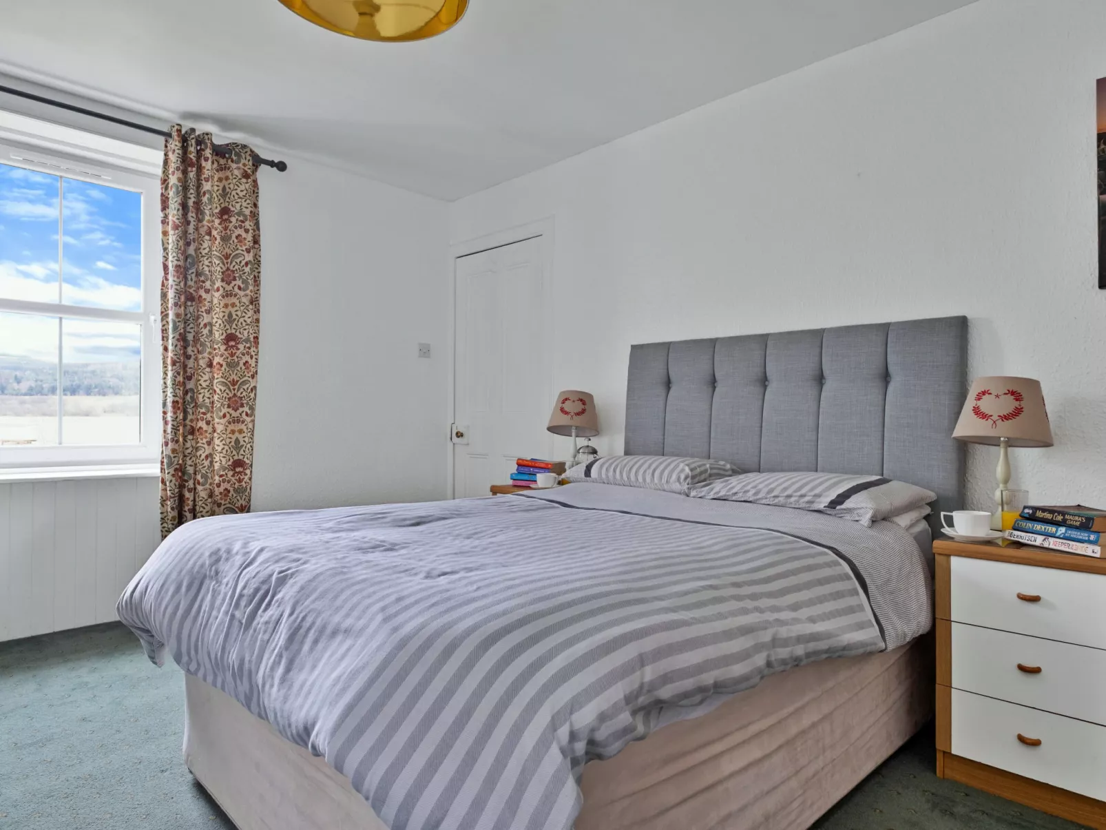 Lochead Cottage-Binnen