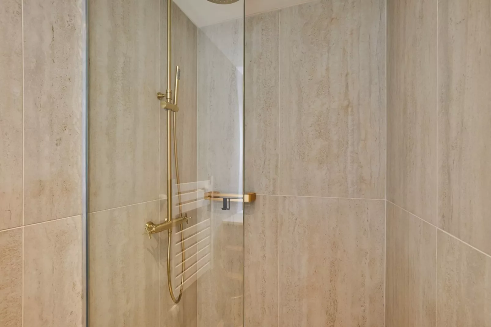 BELLEVILLE 2 NOUVEAU-Niet-getagd