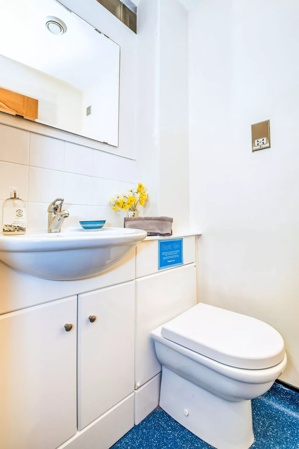 Frobost Lodge-Binnen