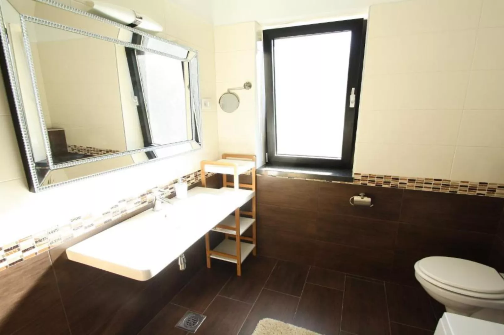 Beachfront Luxury Villa with Private Pool and Stunning Sea Views-Badkamer