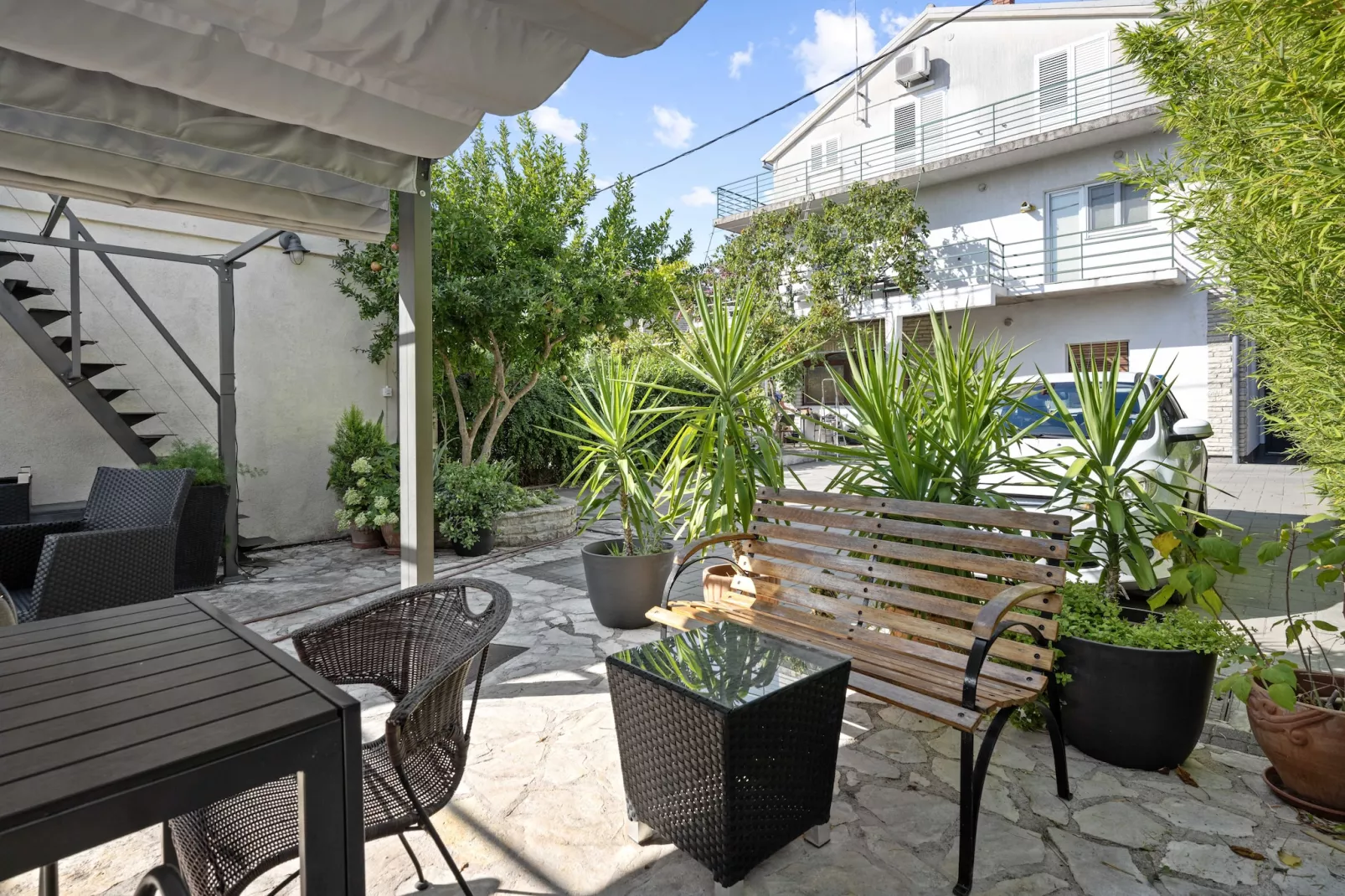 One-Bedroom Apartment With Pool-Buitenlucht