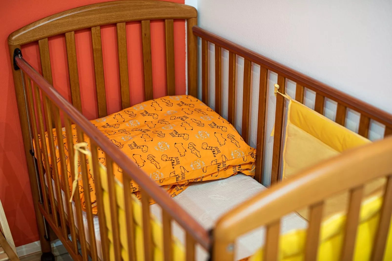 Elegant and Stylish Retreat Apartments with Terrace - Three Bedroom Apartment with Terrace-Slaapkamer