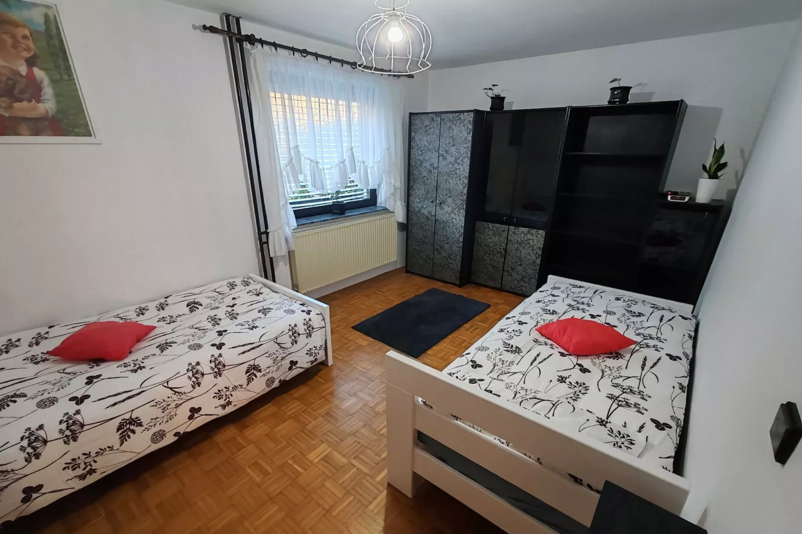 Brezovica Spacious Family-Friendy Apartment - Two Bedroom Apartment with Balcony-Slaapkamer