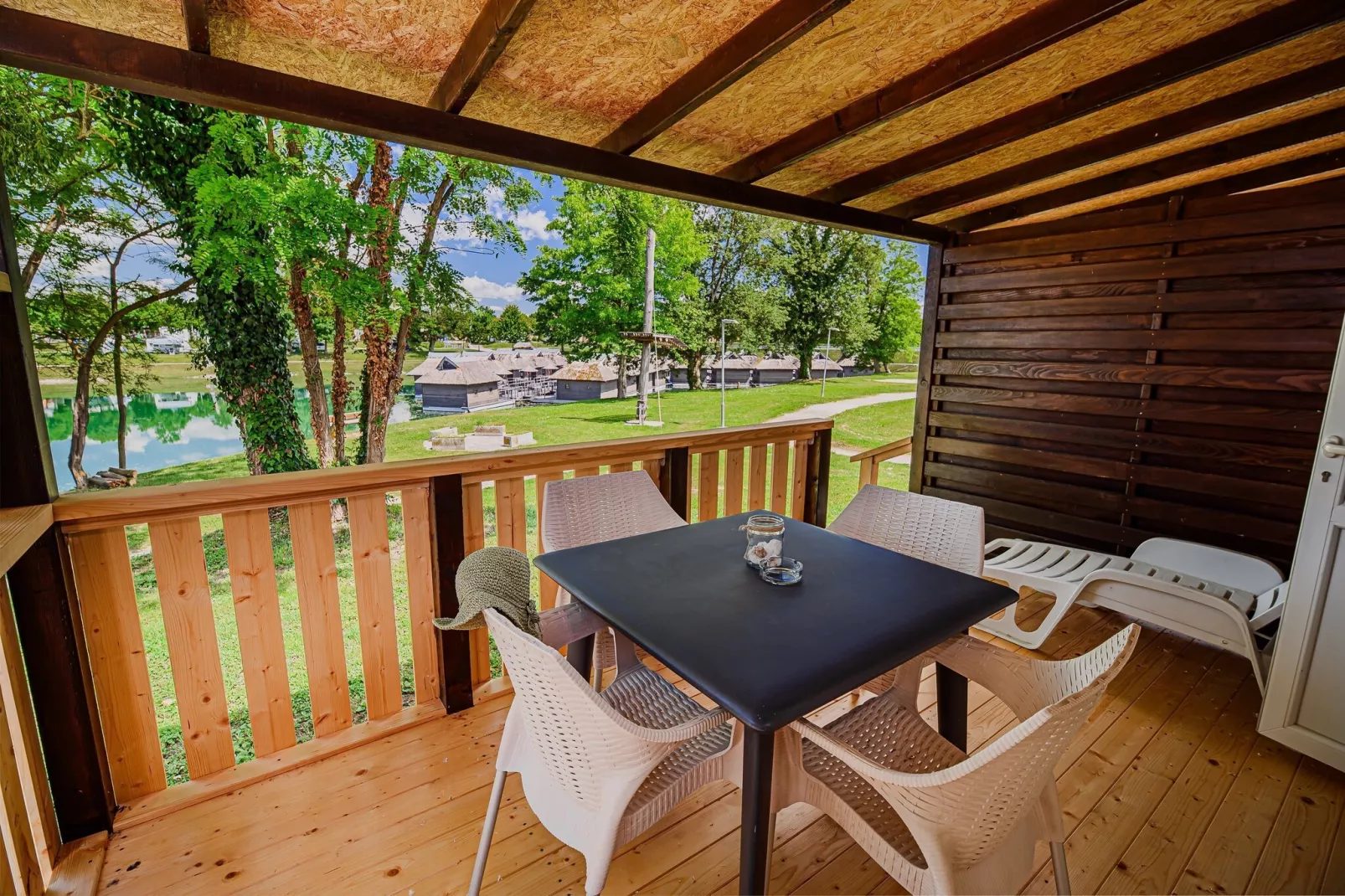 Waterside Retreat Mobile Homes with Thermal Riviera Tickets - One Bedroom Mobile Home with Lake View  (owner 5)-Terras