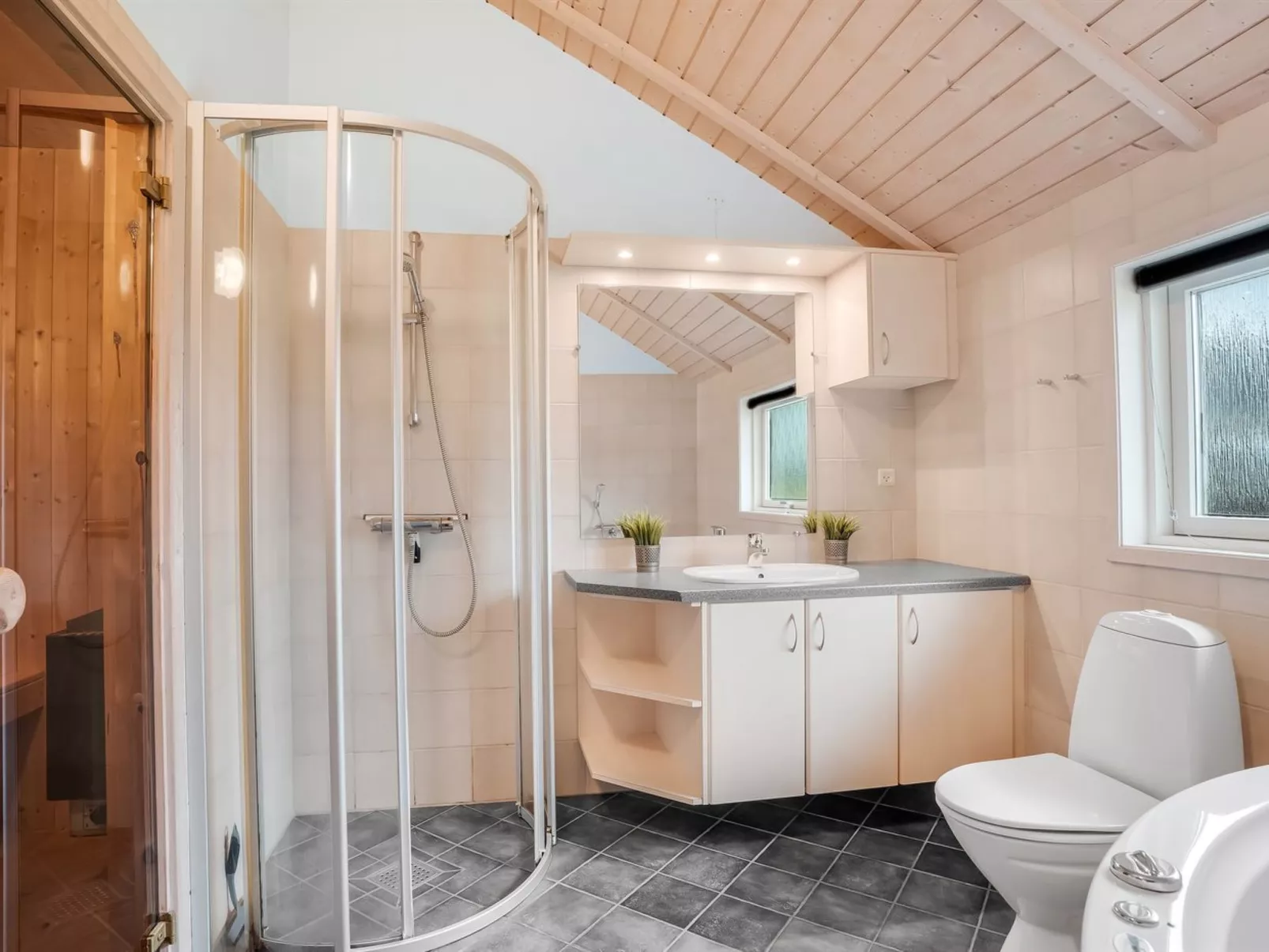 "Bruse" - 200m from the sea-Binnen