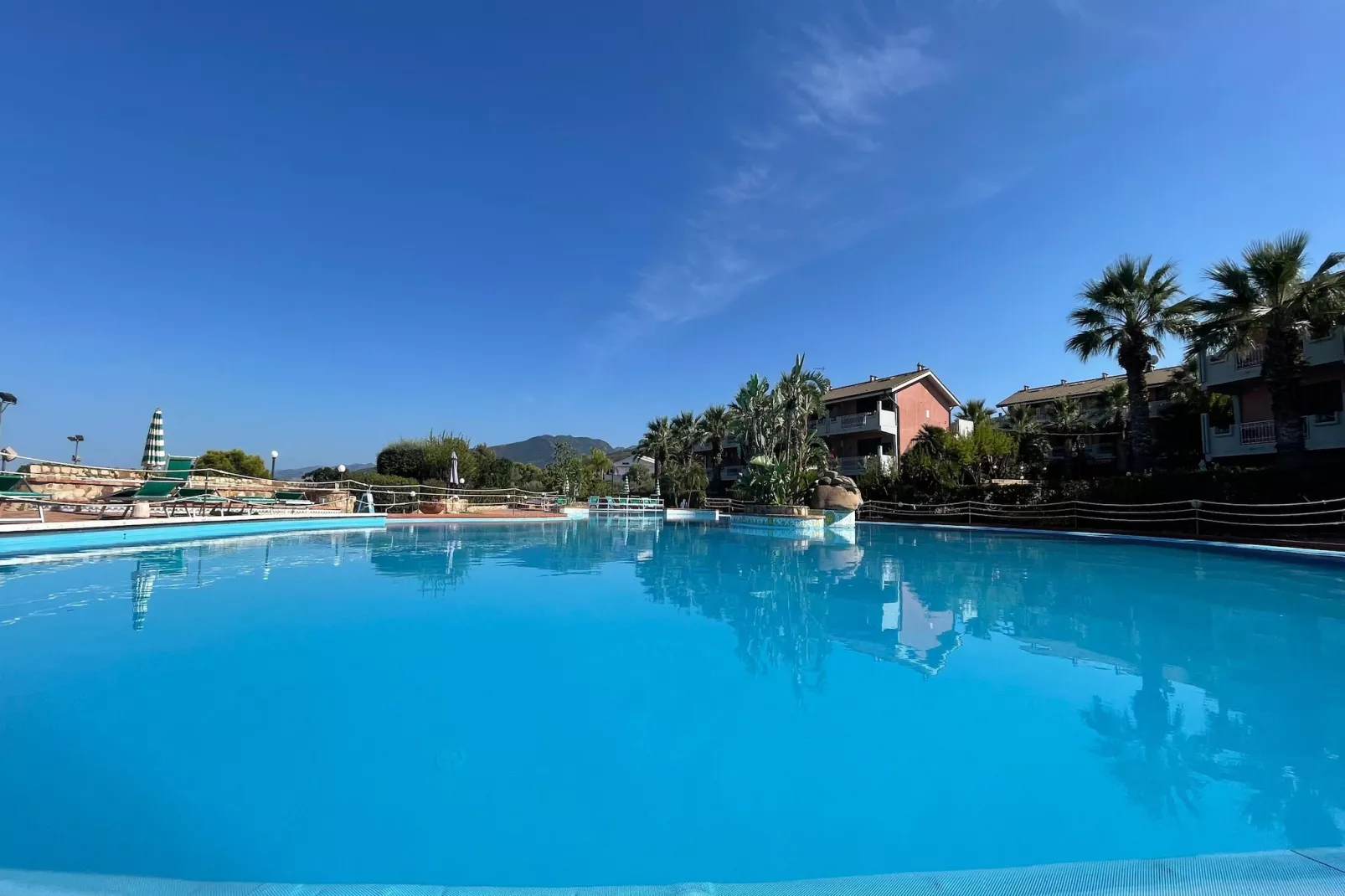 Rais Gerbi Appartamento-Zwembad