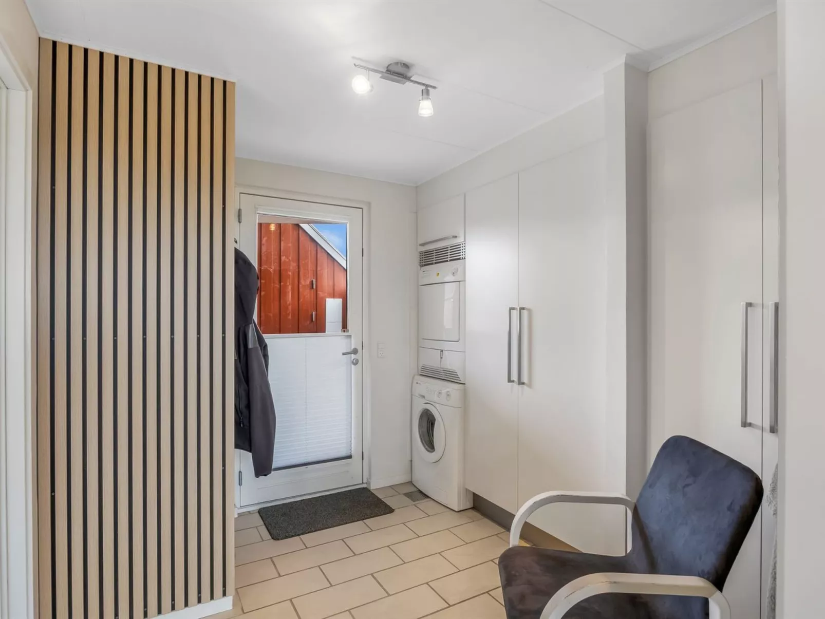 "Janik" - 700m from the sea-Binnen