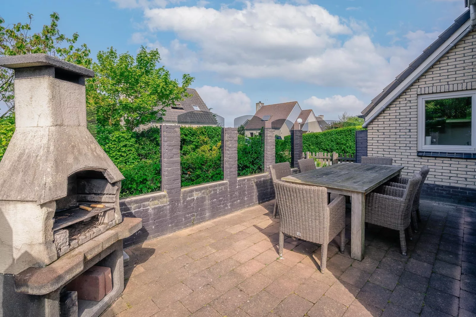 Kamperfoelie 81-Terrasbalkon