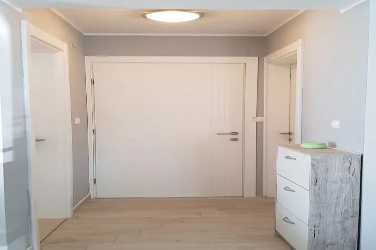 Apartment Villa Louminos - Two Bedroom Apartment with Terrace and Sea View-Binnen