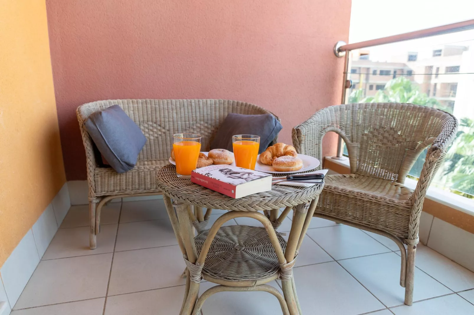 CT 386 AL - Faro's Roquetas Beach Apartment-Terrasbalkon