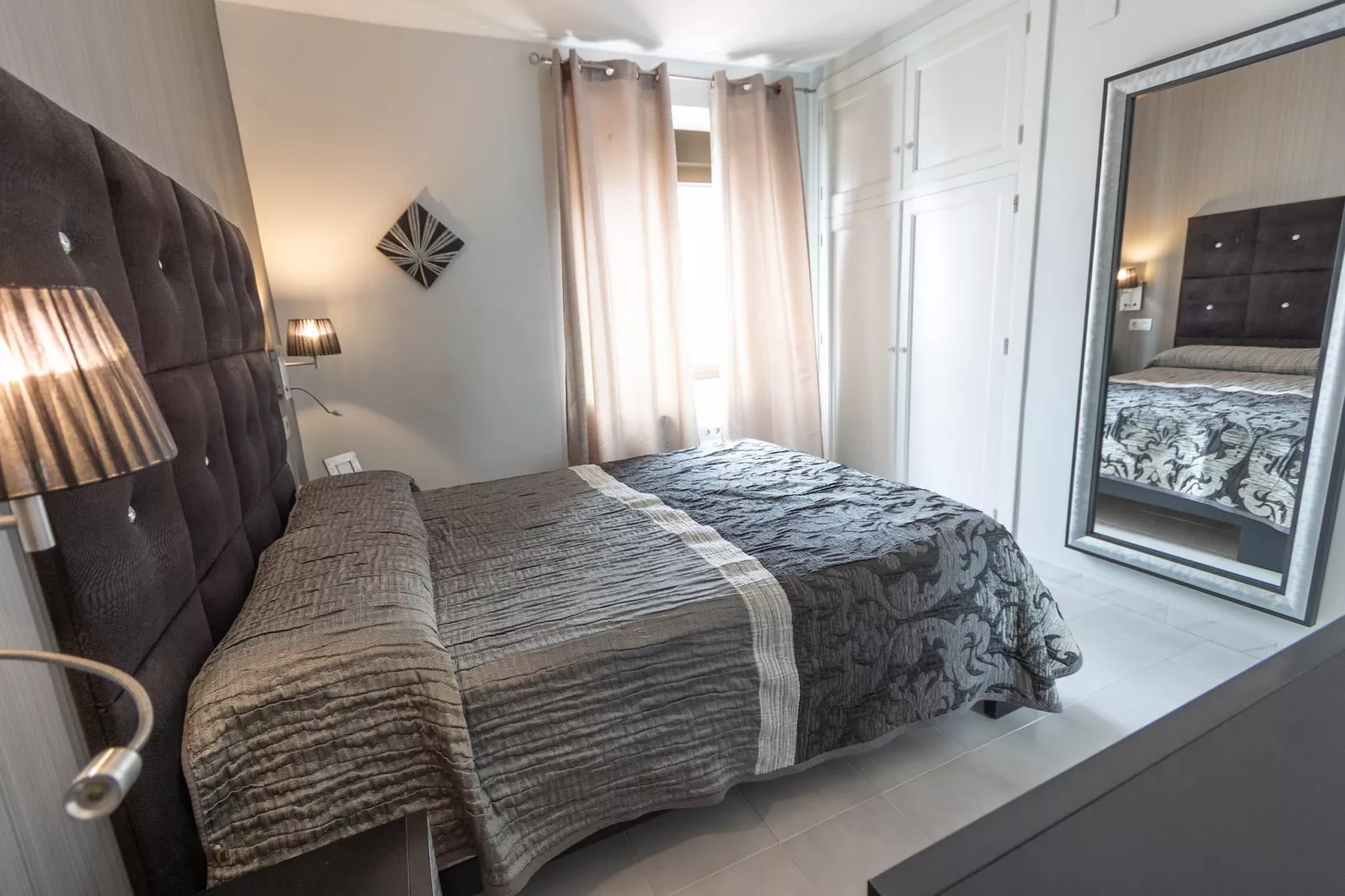 CT 383 GR - Faro's Almuñecar Beachfront for 4-Slaapkamer