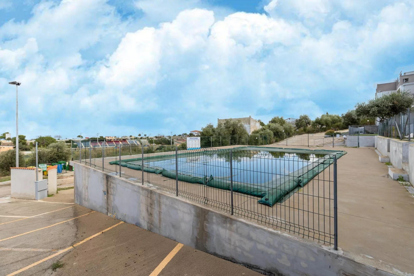 BILO 2 LI RUSSI 1P-Zwembad