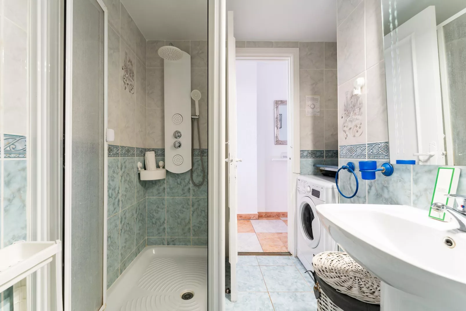 CT 388 - Faro's Carihulela Apartement - Olé Playa - Benalmadena-Badkamer