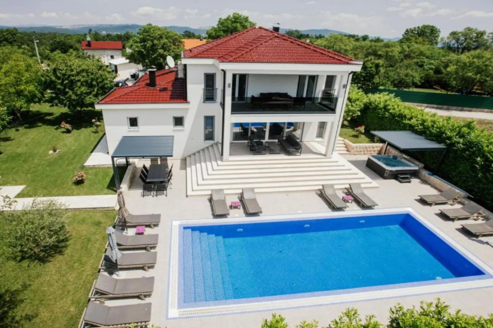 Beautiful Haven Villas - Villa Antonija with Outdoor Pool-Buitenlucht