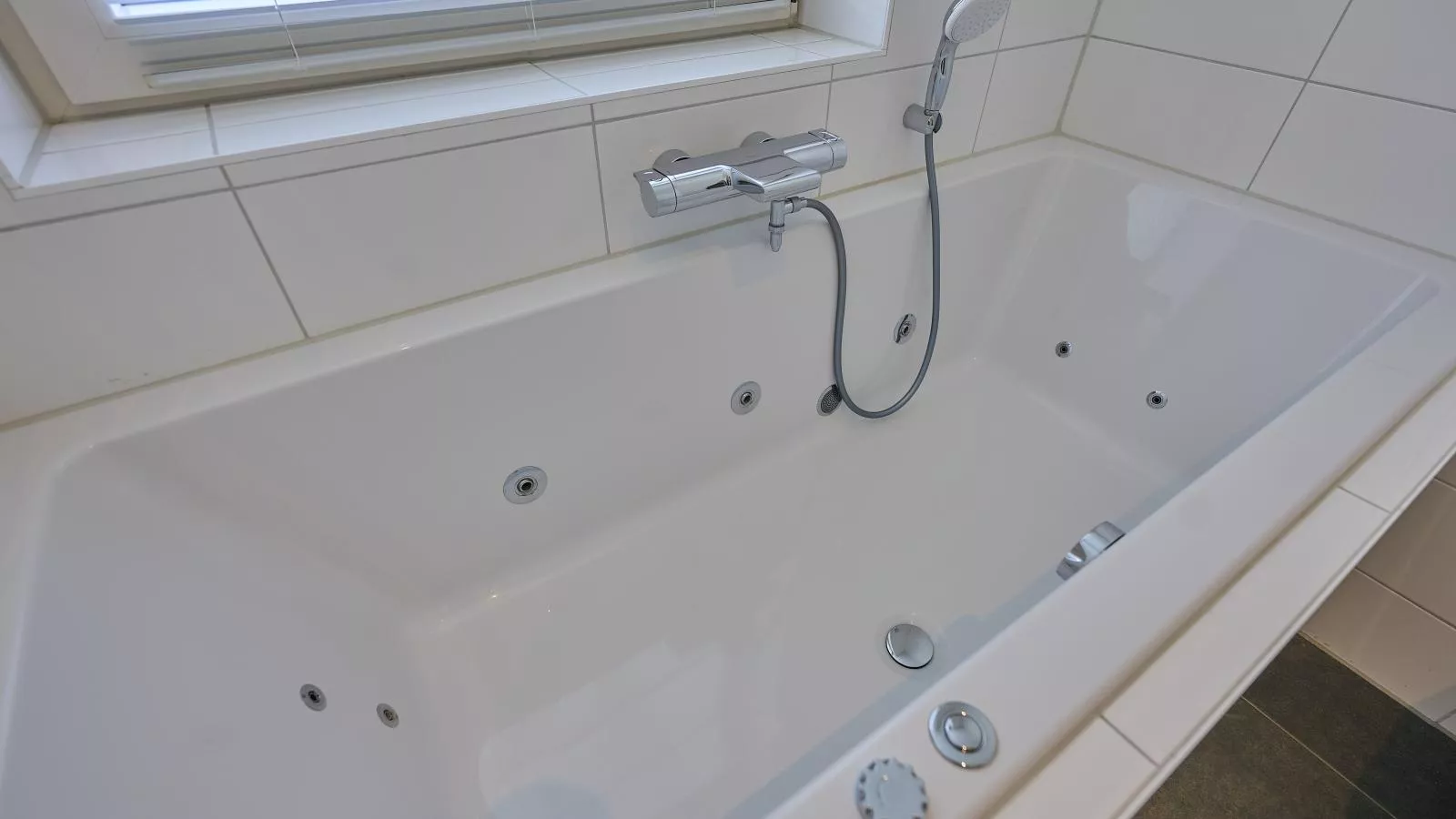 SeaLuxe Residence 27C-Spa