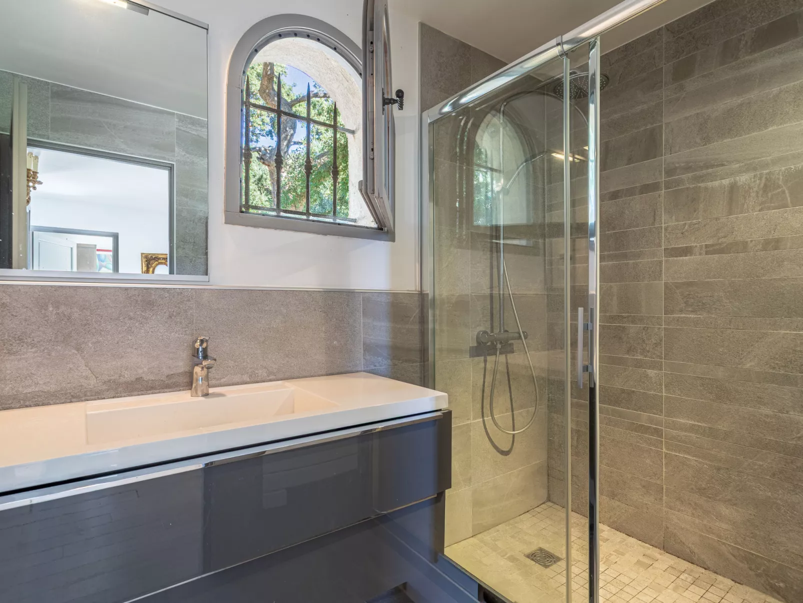 Villa du Canadel-Binnen