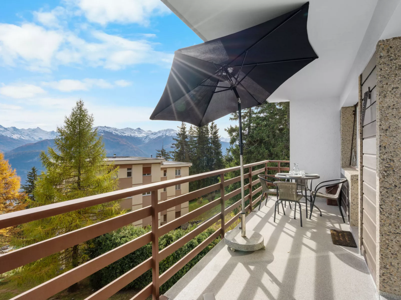 La Roseraie B 24-Buiten