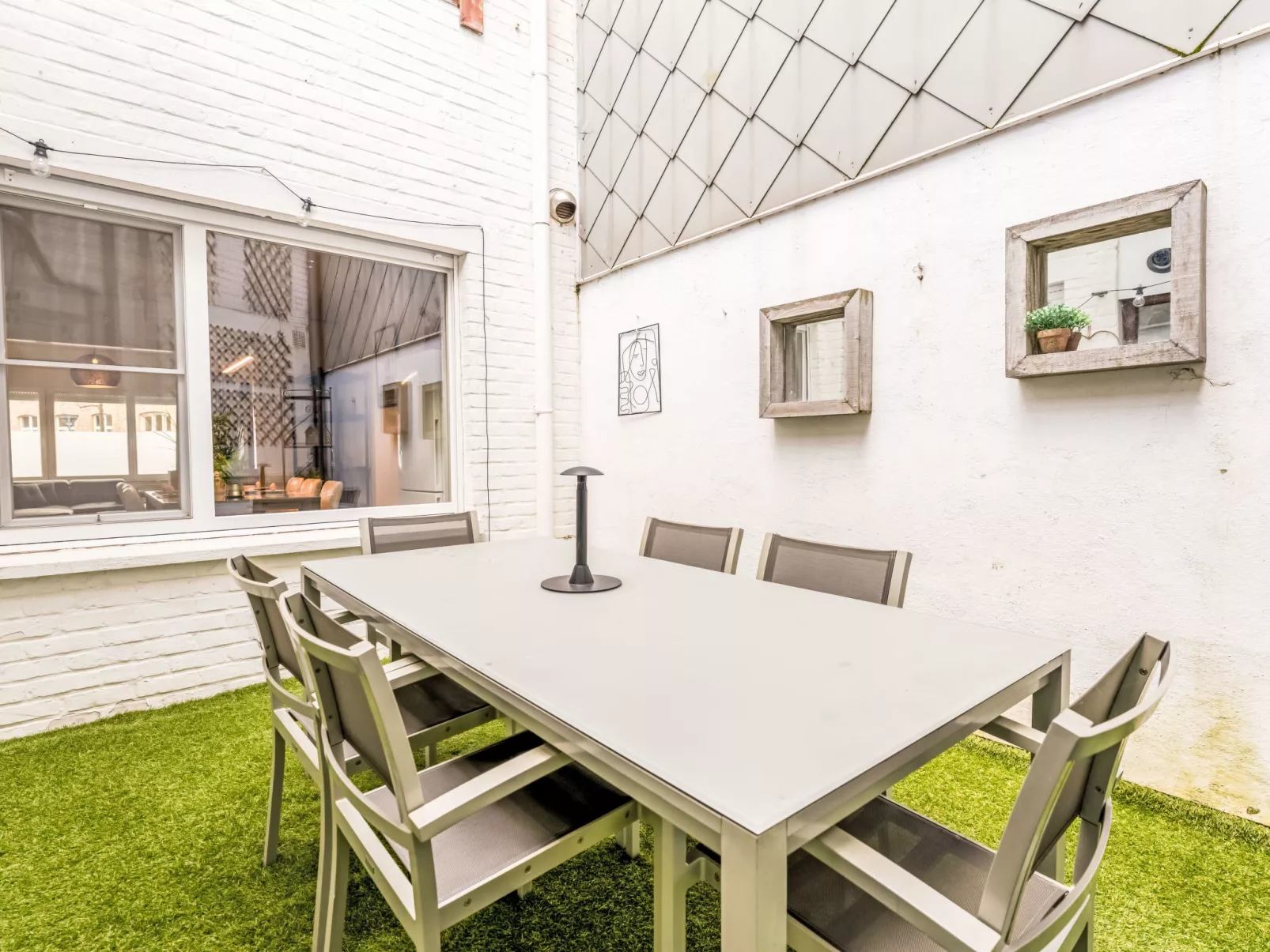 Cozy casa Ostend with terrace-Buiten
