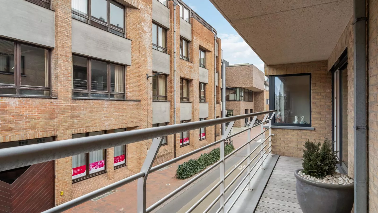 Jacob Van Maerlant  - V1-Terrasbalkon