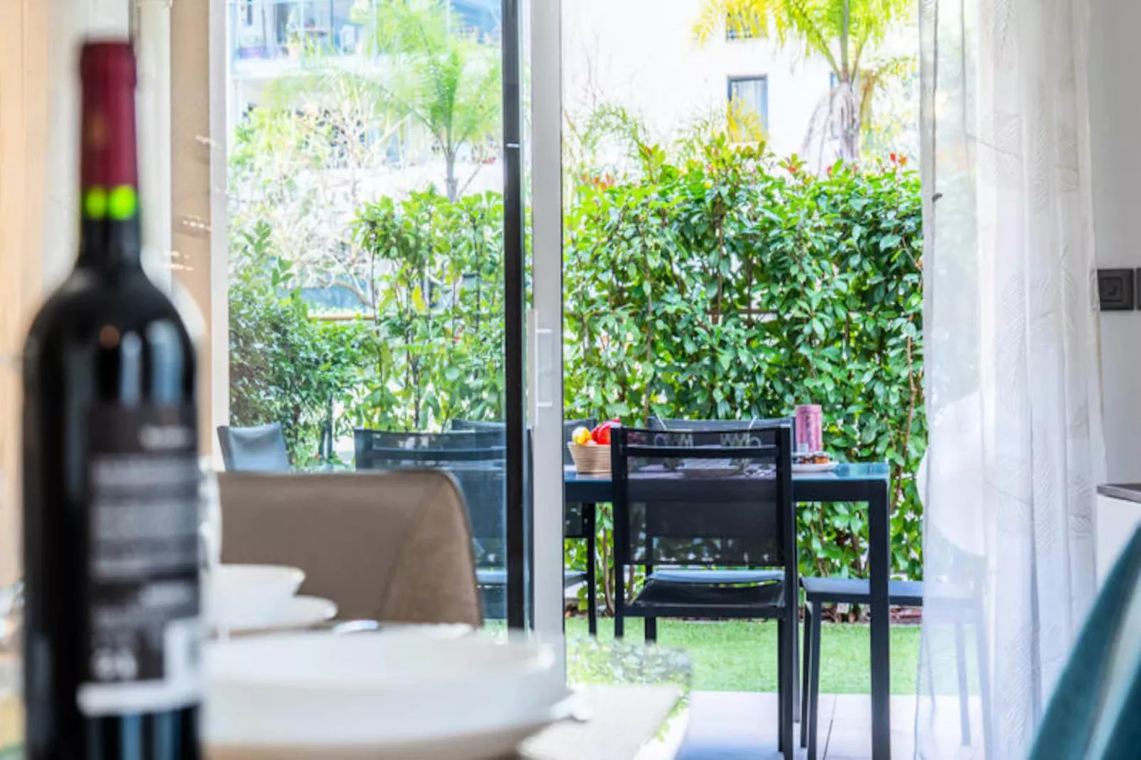 Résidence Rez-de-jardin Palm Beach, Piscine, Plages à Pied-Niet-getagd