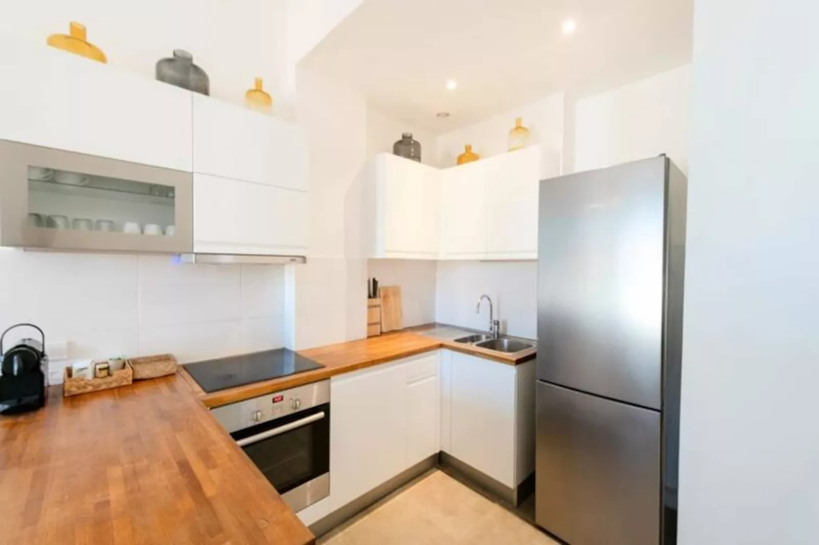 Résidence 3p Avec Balcons, 3min Du Palais Des Congr&egrave;s-Niet-getagd