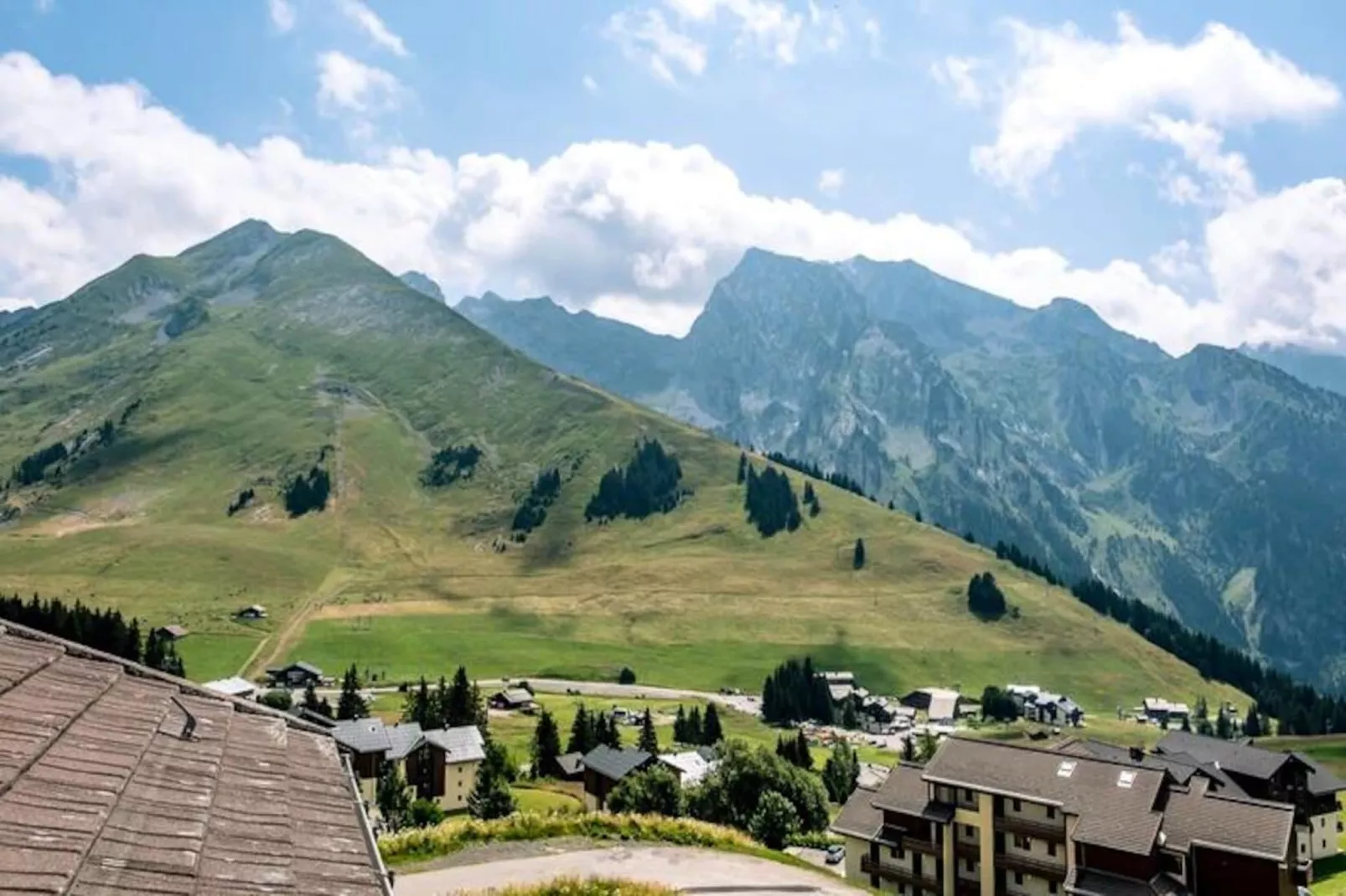 Slow Chalet Montblanc Soleil Sur Les Pistes Ascenseur Balcon, Vue, Parking-Niet-getagd