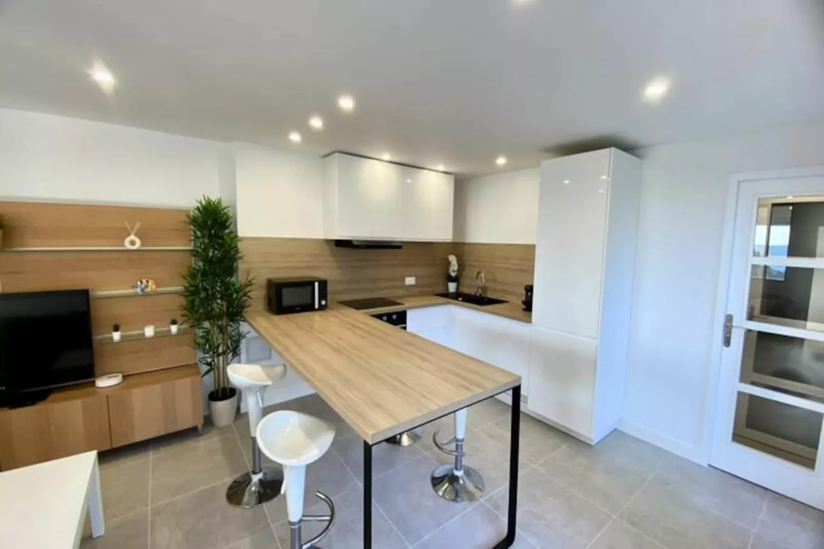 Résidence T2 R&eacute;nov&eacute; Avec Vue Mer Et Grand Balcon &ndash; Aiguebelle, Le Lavandou-Niet-getagd