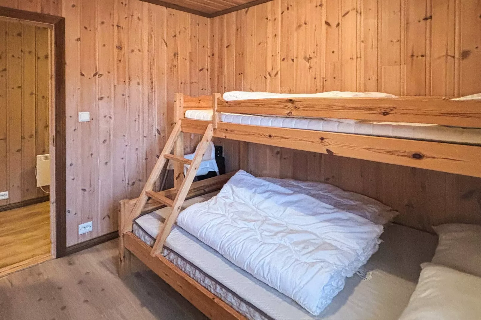 76409 TROLLHYTTA-Binnen