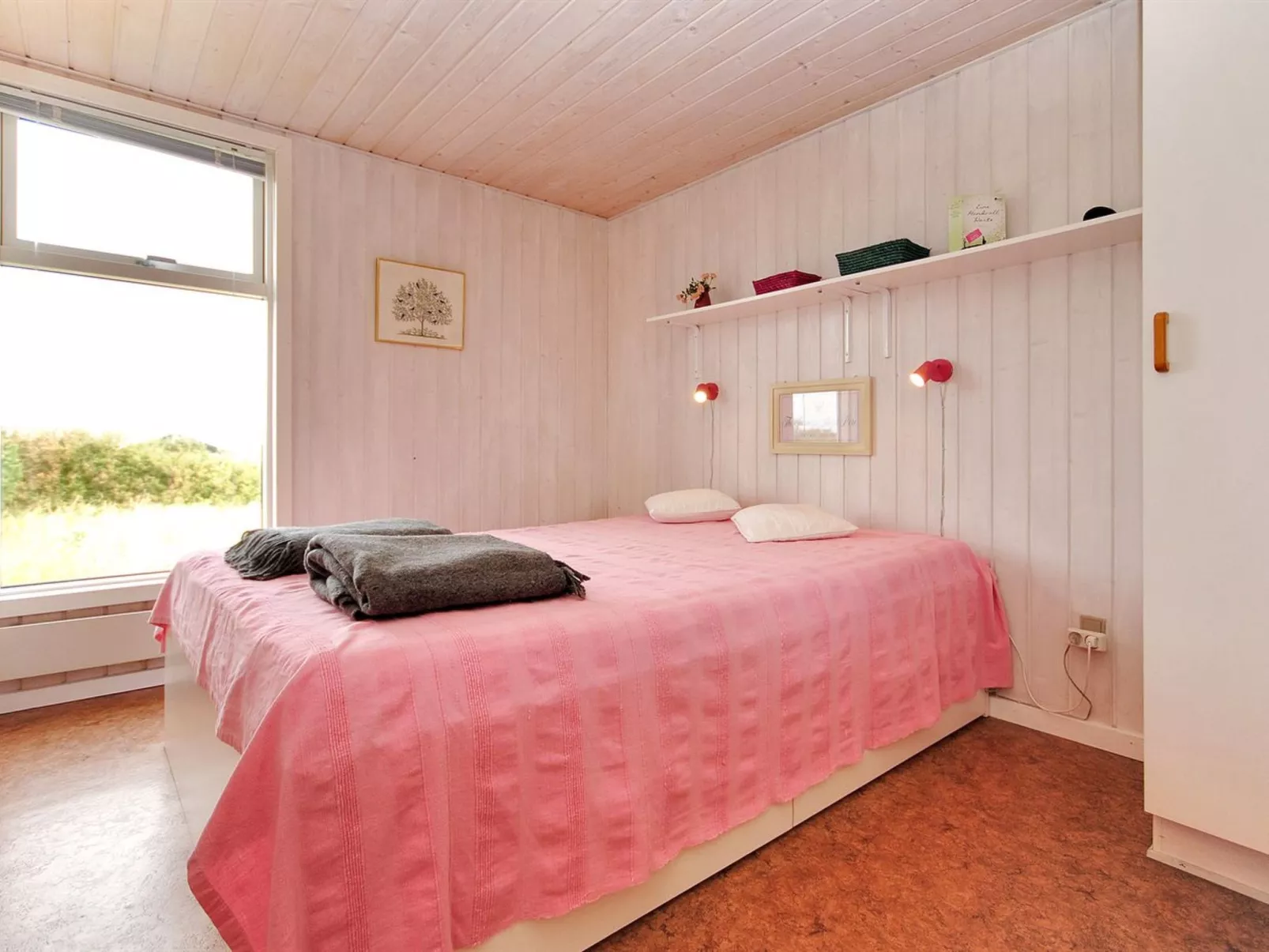 "Dode" - 225m from the sea-Binnen