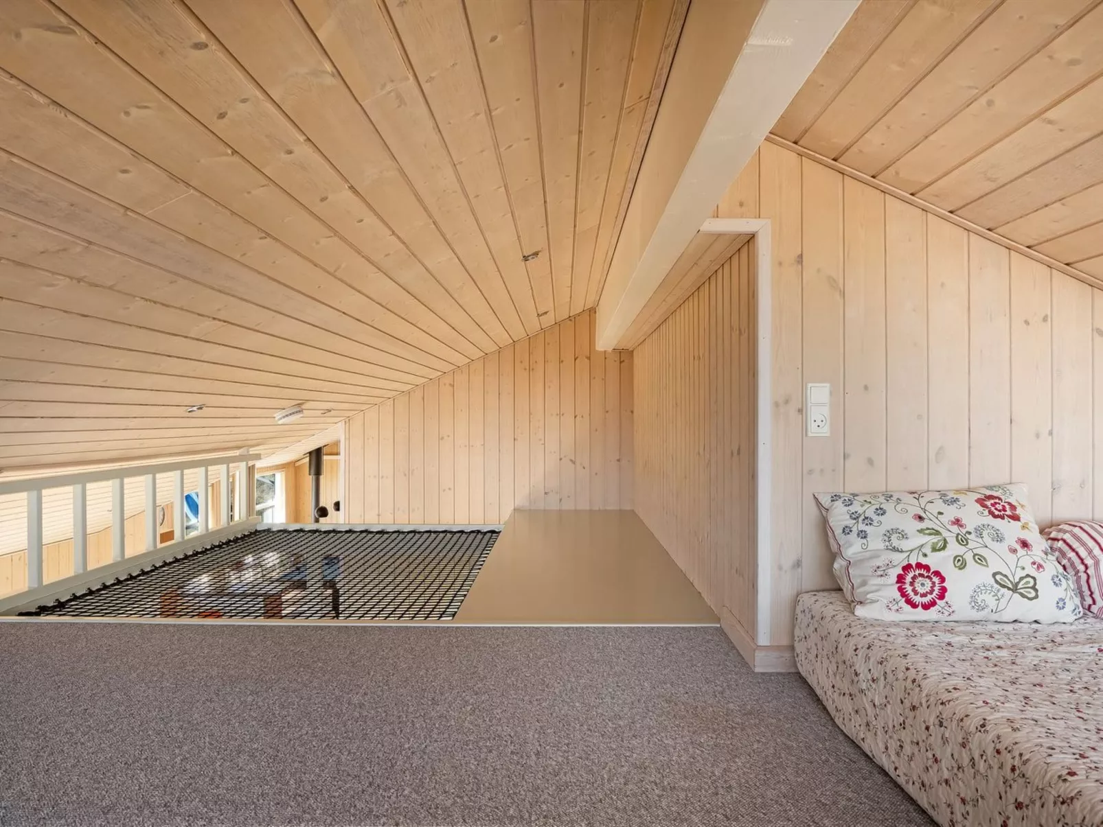 "Sirkka" - 902m from the sea-Binnen