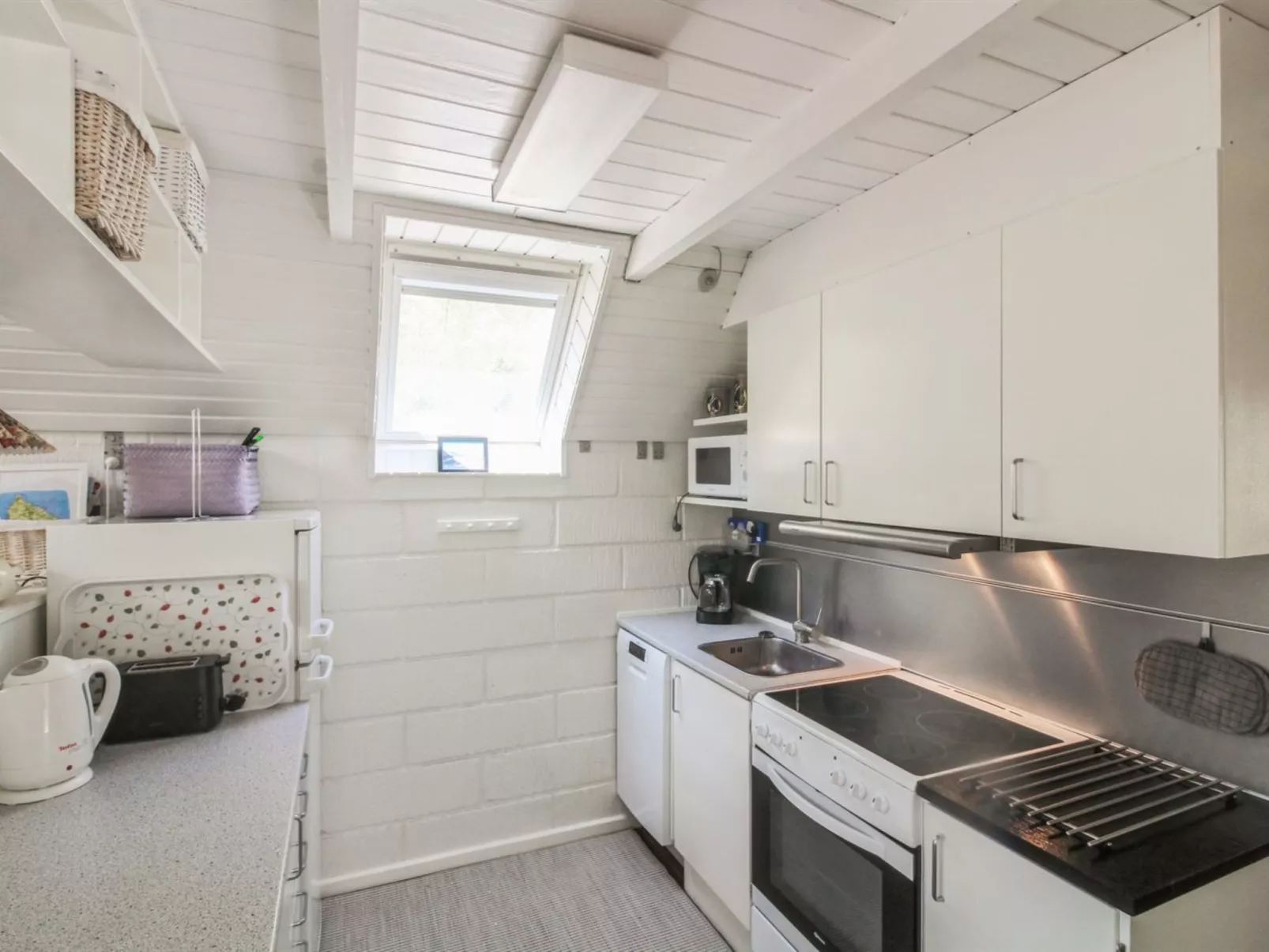 "Lillesol" - 400m from the sea-Binnen