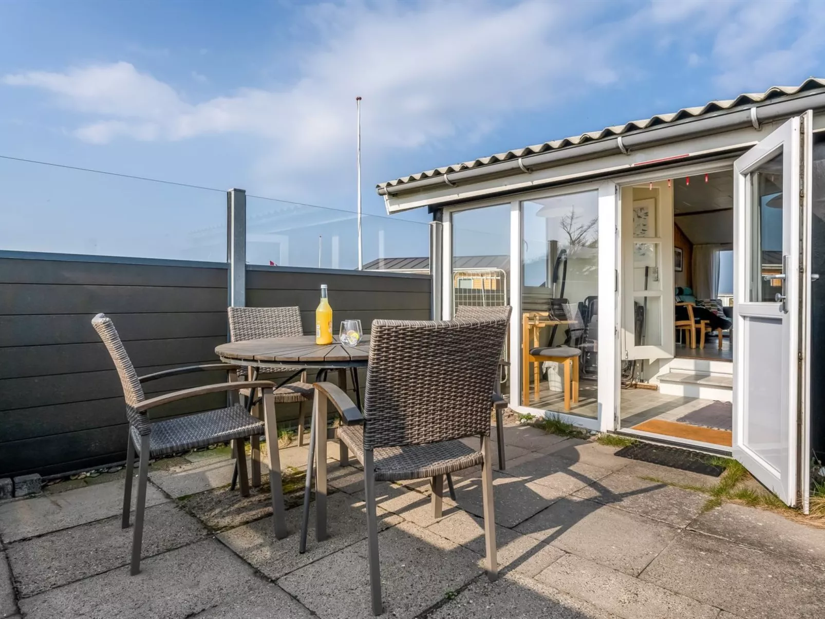 "Holger" - 50m from the sea-Buiten