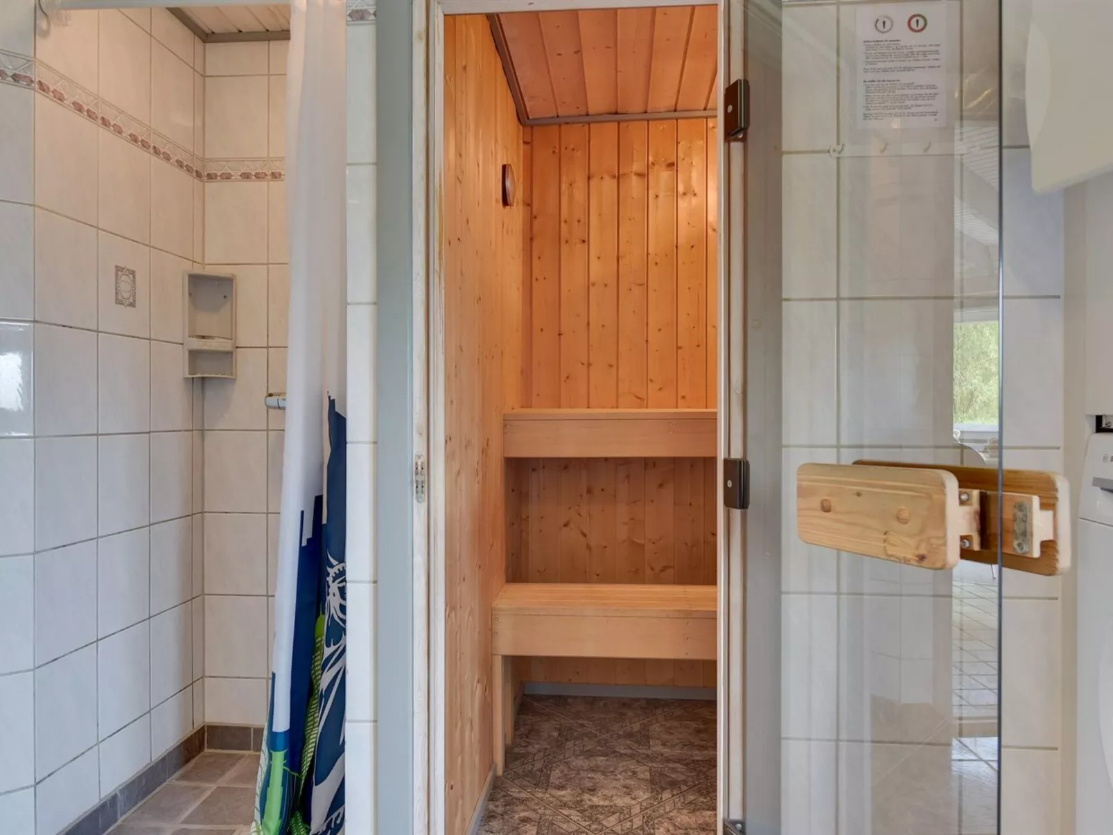 "Sunita" - 2.8km from the sea-Binnen