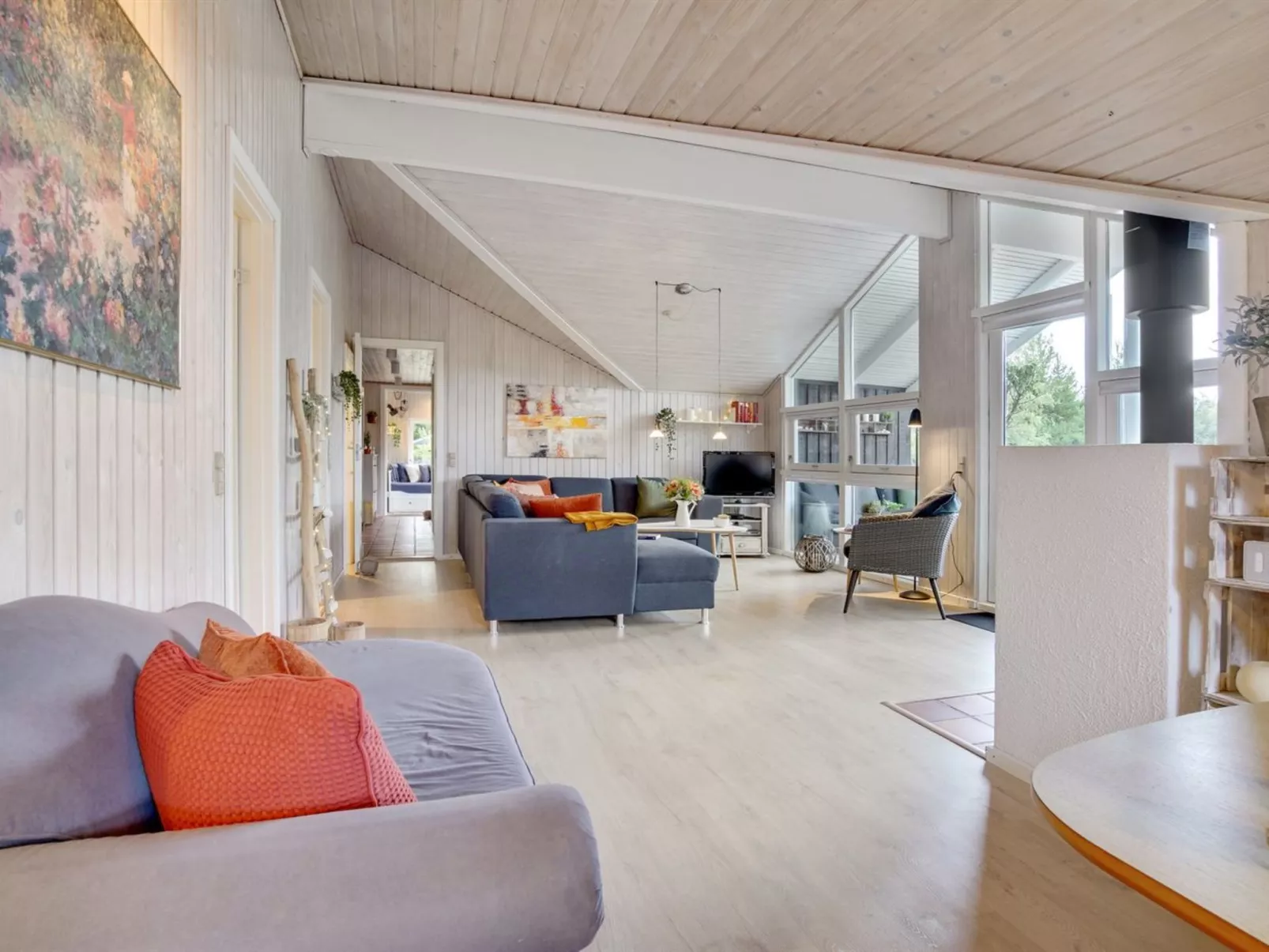 "Elayne" - 3km from the sea-Binnen