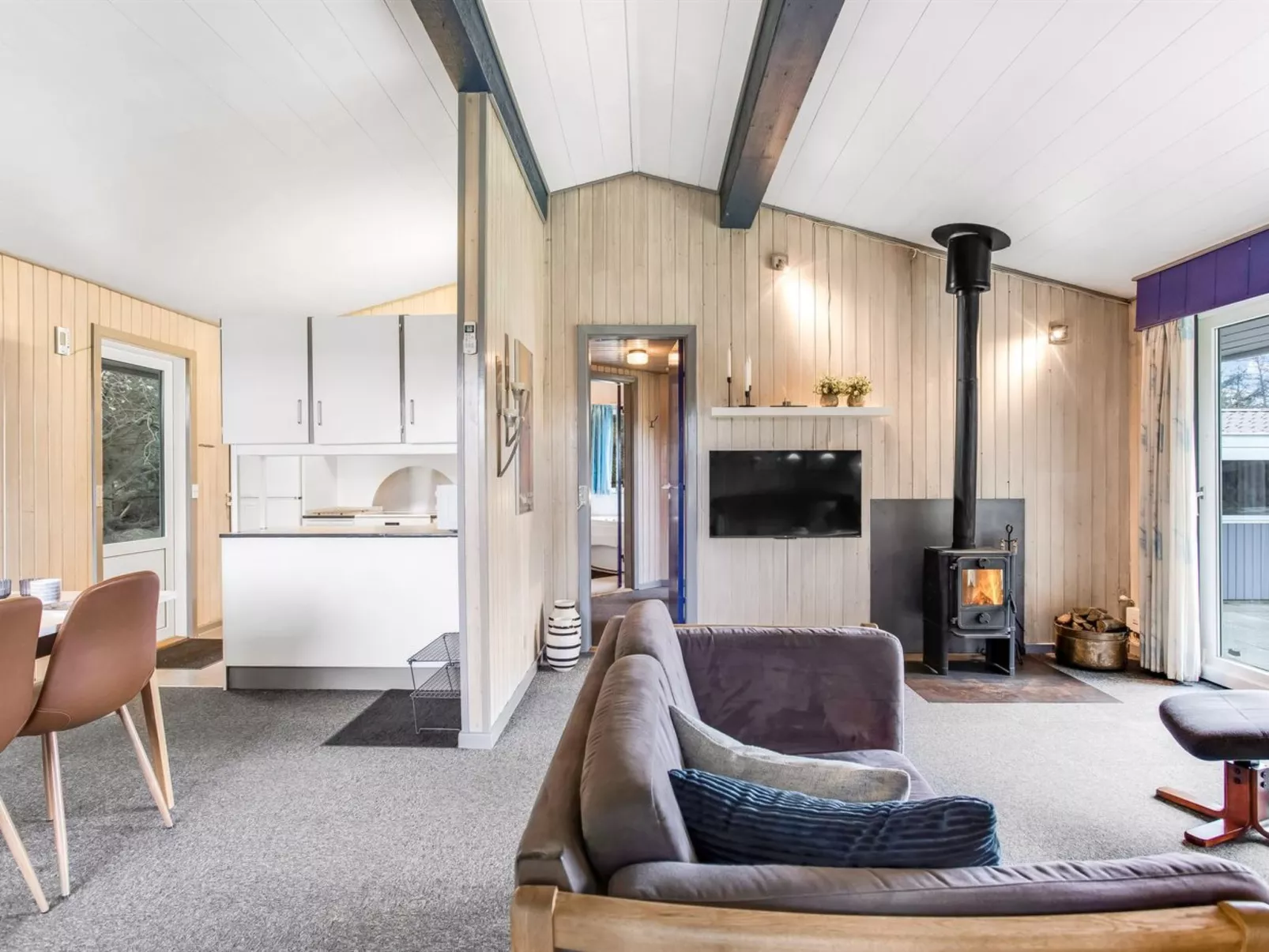 "Gunvor" - 1km from the sea-Binnen