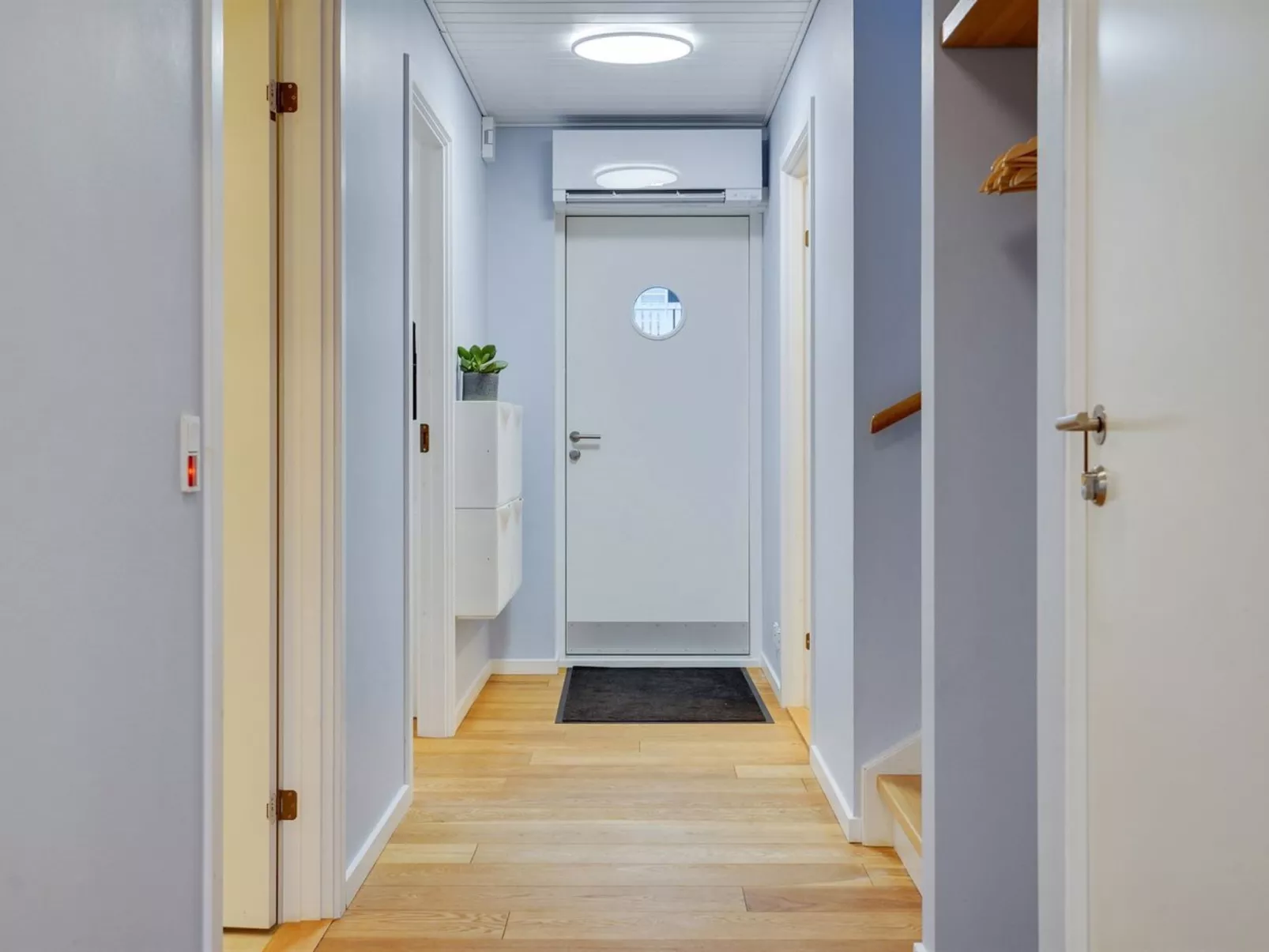 "Venild" - 5m from the sea-Binnen