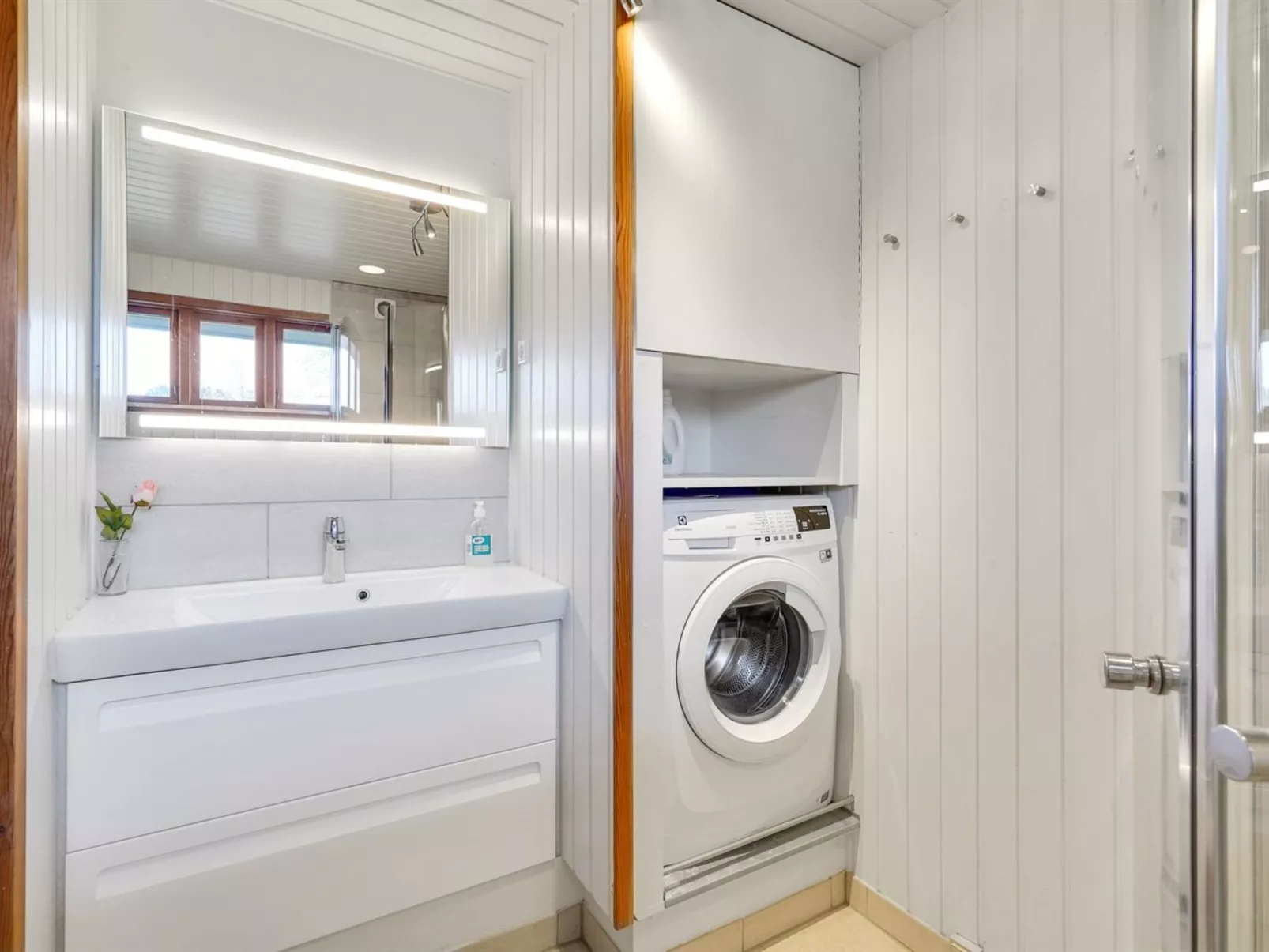 "Jaike" - 350m from the sea-Binnen