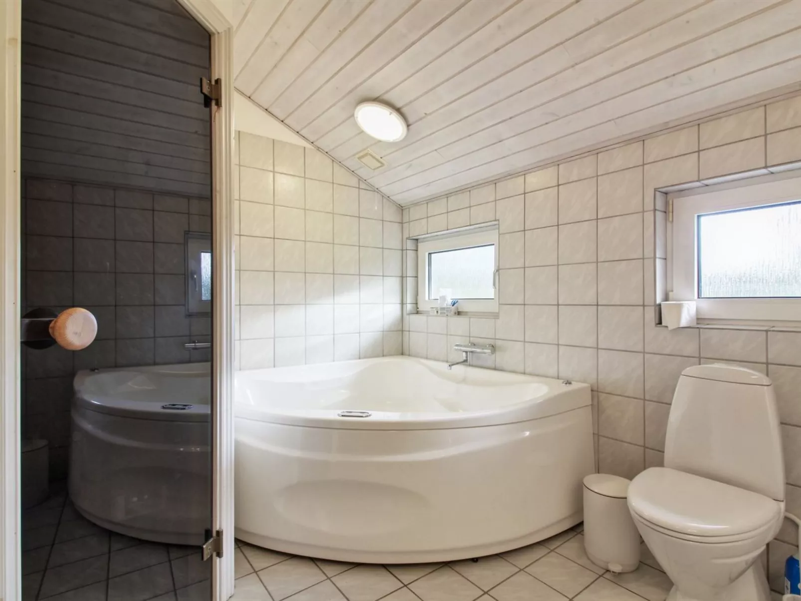 "Nahele" - 500m from the sea-Binnen