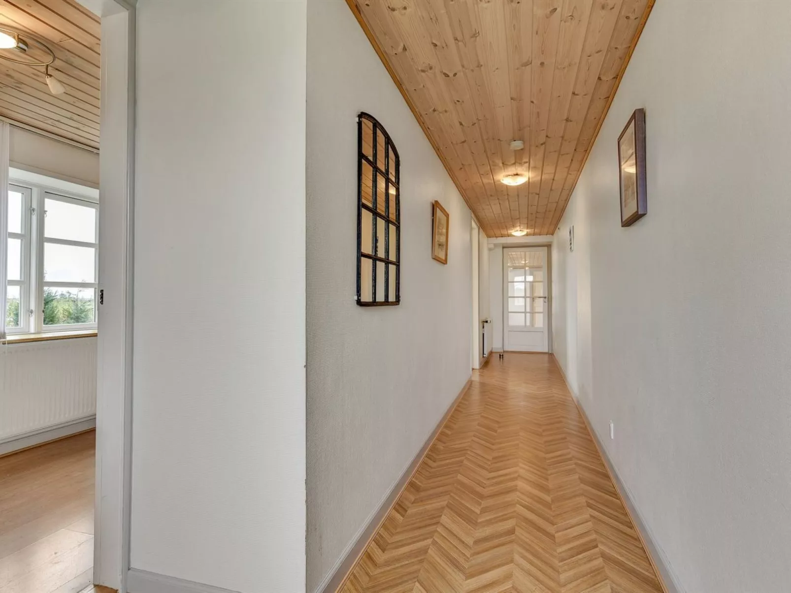 "Joran" - 120m from the sea-Binnen