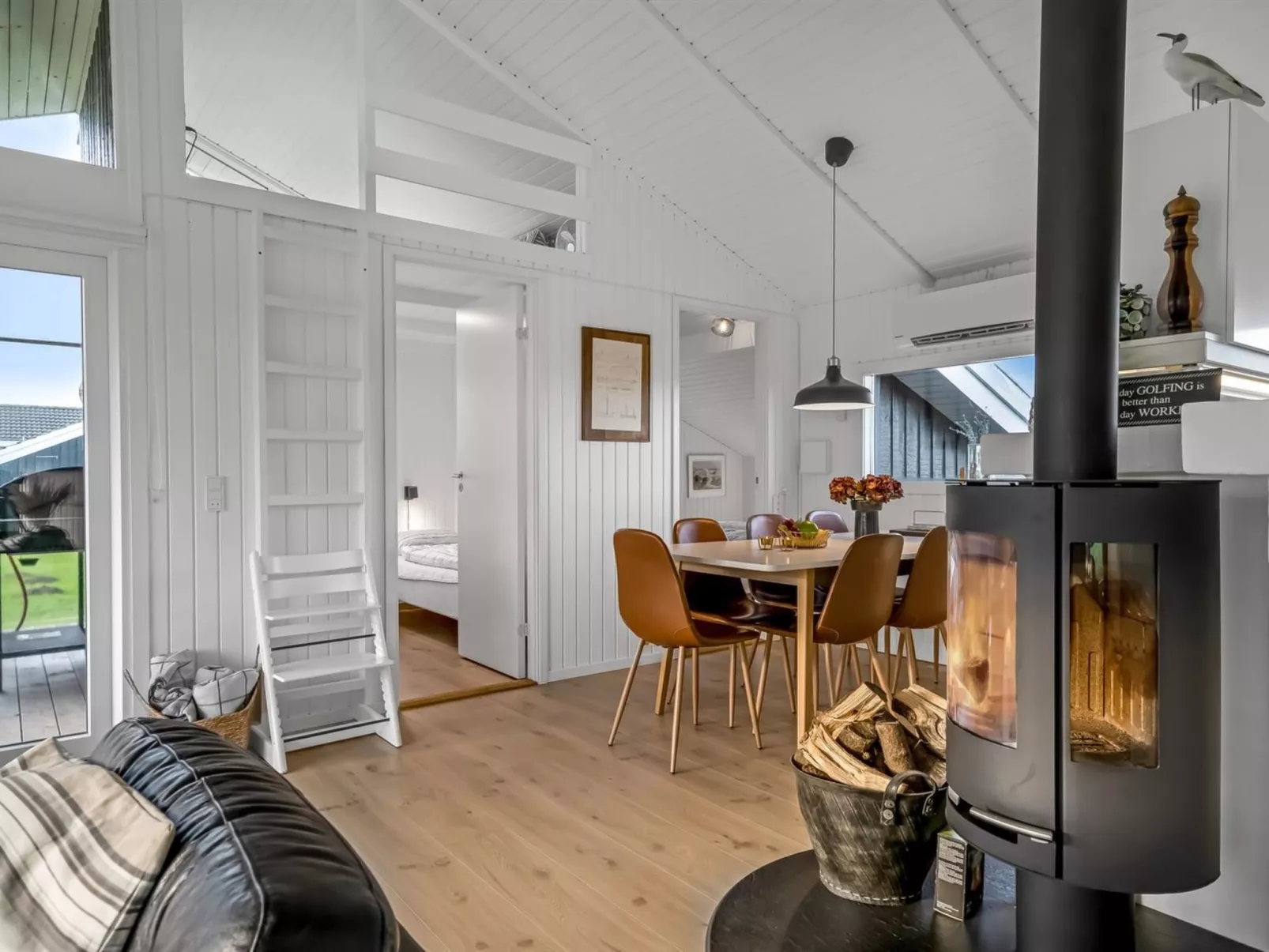 "Crista" - 500m from the sea-Binnen