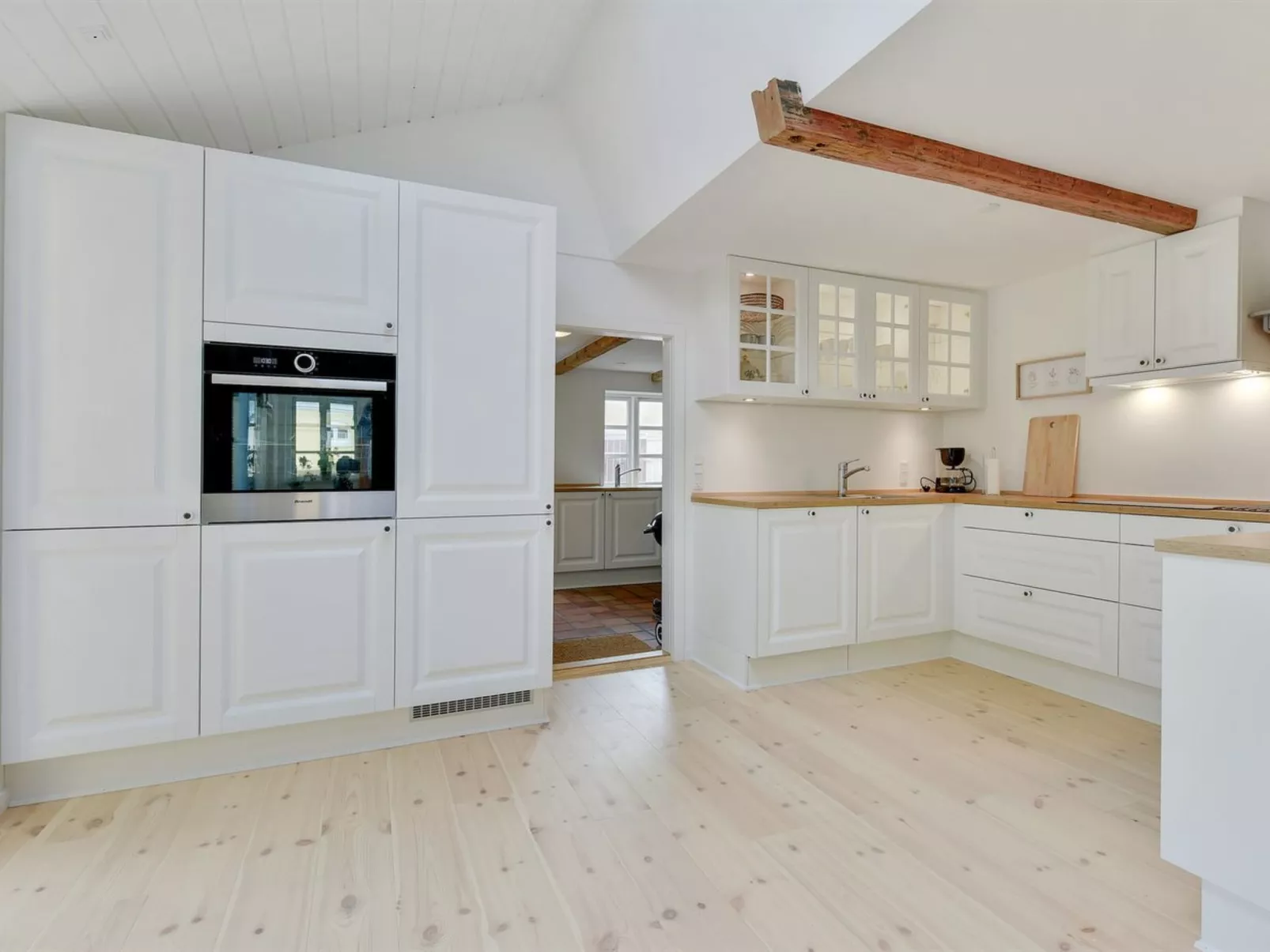 "Juhana" - 150m from the sea-Binnen