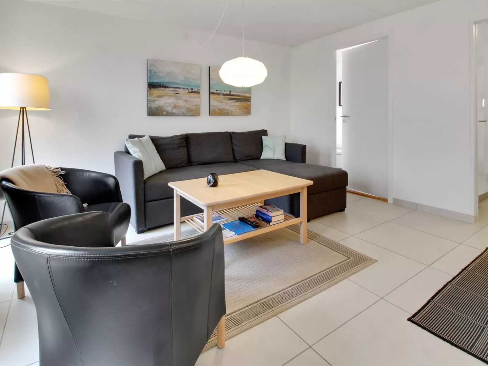 "Ennike" - 2.3km from the sea - Binnen