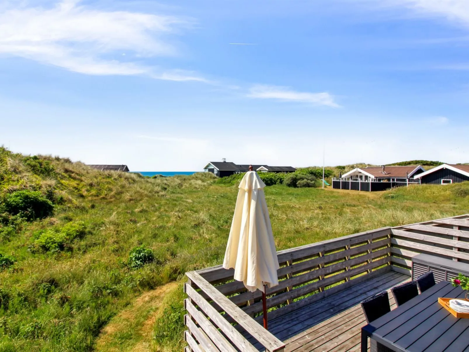 "Tulir" - 300m from the sea-Buiten