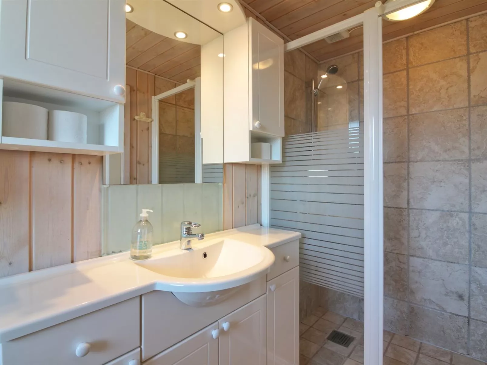 "Fabiola" - 200m from the sea-Binnen