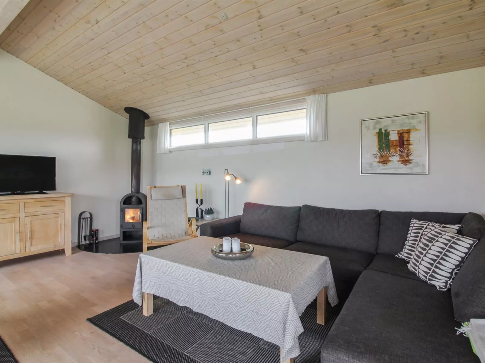 "Adelbert" - 400m from the sea-Binnen