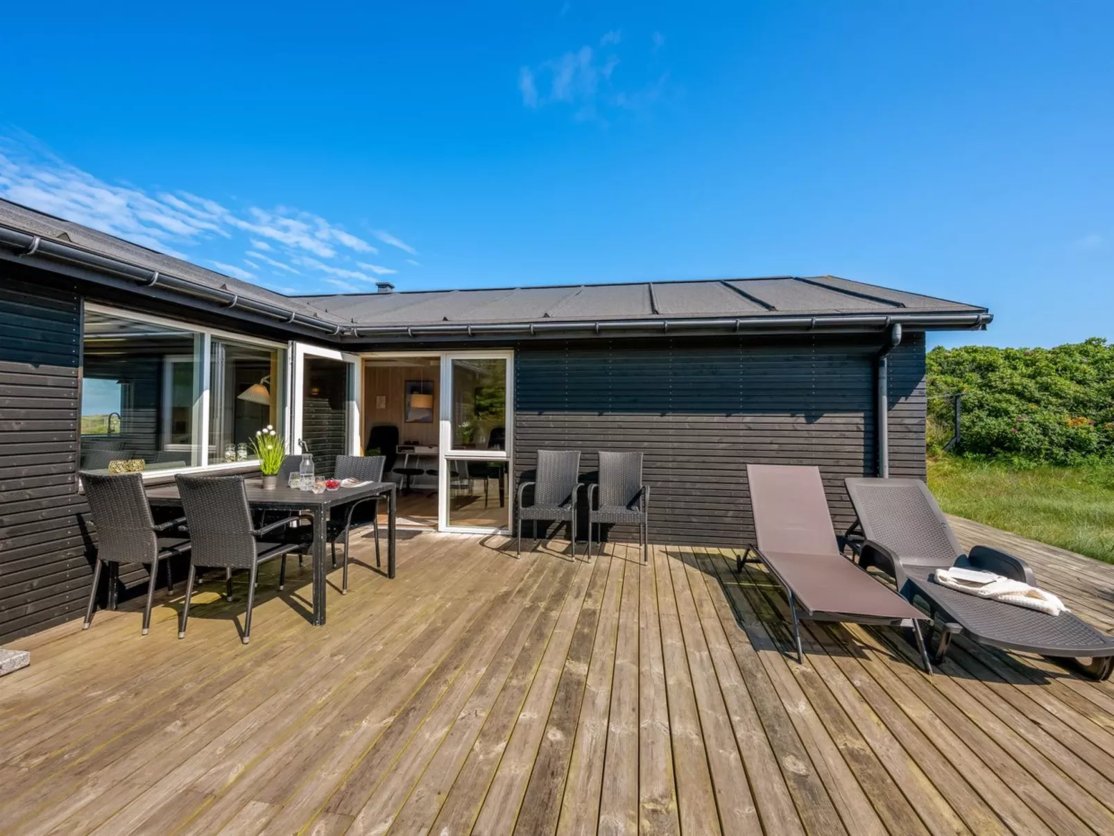 "Talia" -  from the sea-Buiten