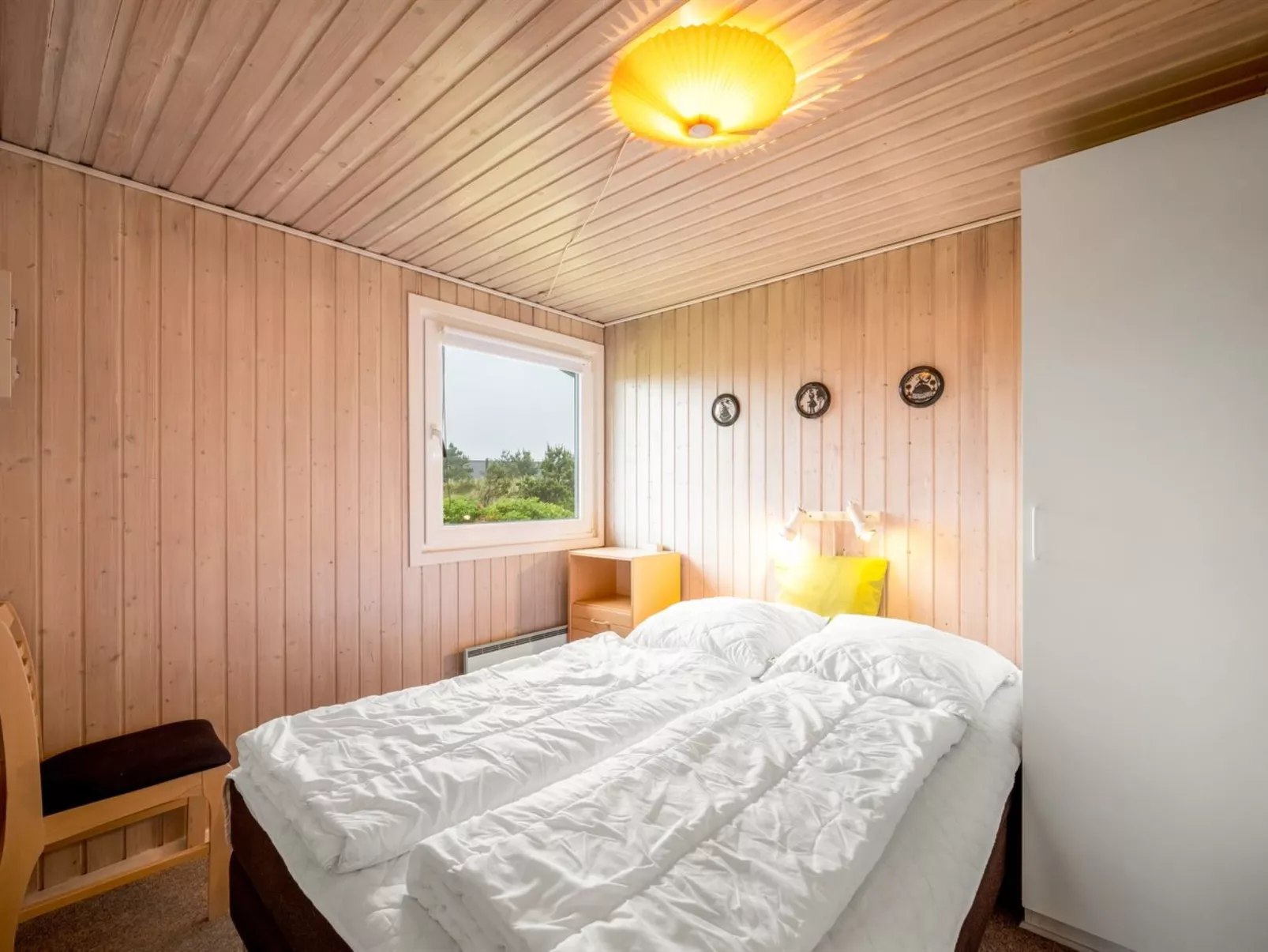 "Lambe" -  from the sea-Binnen